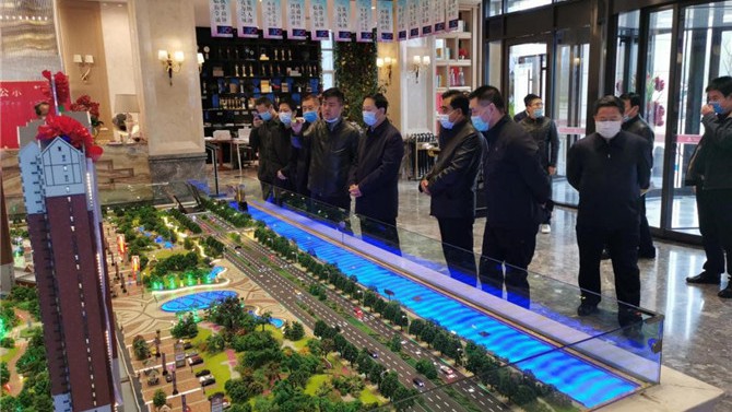 市、區(qū)領(lǐng)導(dǎo)蒞臨百酈灣視察項(xiàng)目小學(xué)建設(shè)情況